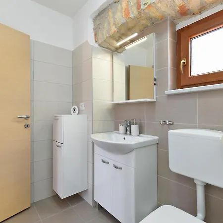 Semesterbostad House Bruno 1735 *