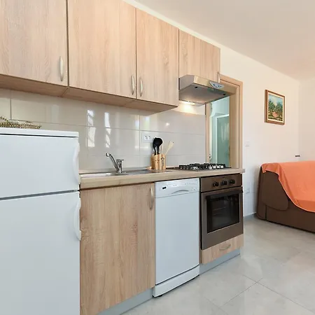 Semesterbostad House Bruno 1735 *