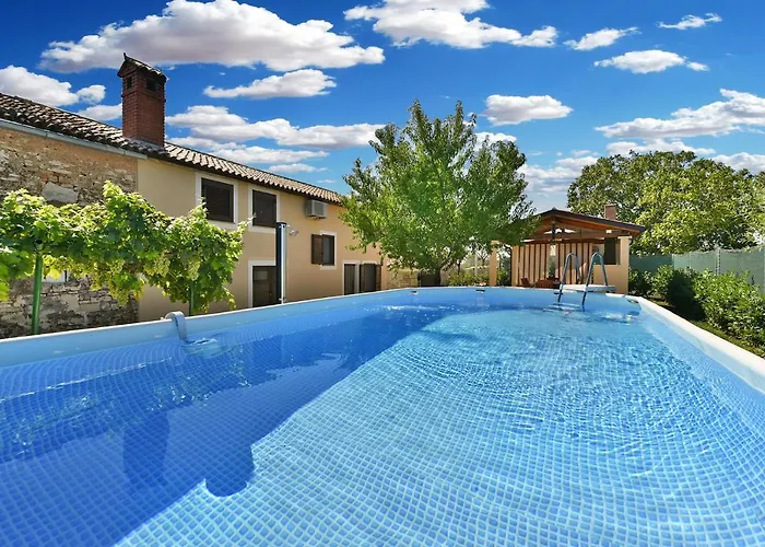 House Bruno 1735 Galizana