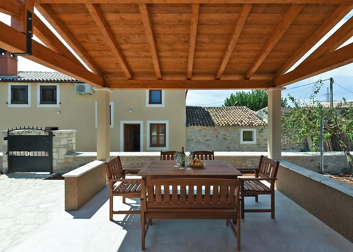House Bruno 1735 Ferienhaus