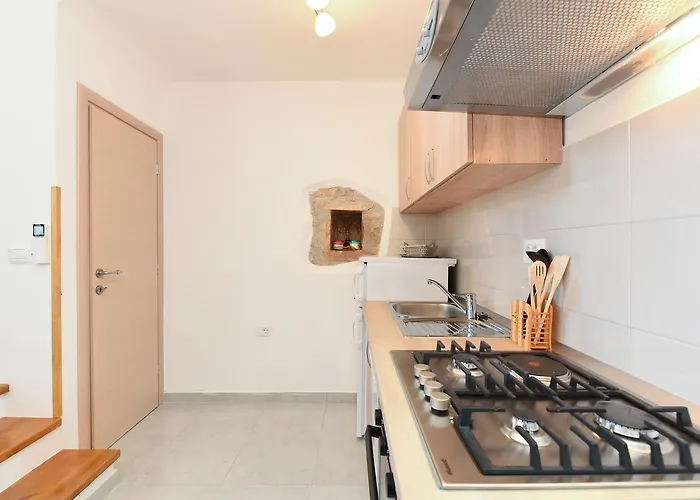 House Bruno 1735 Holiday home Galizana