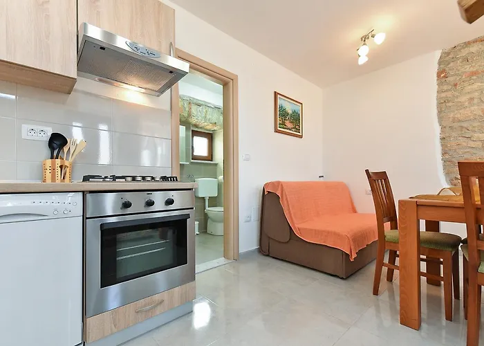 House Bruno 1735 Holiday home Galizana