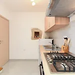 House Bruno 1735 펜션 Galižana
