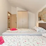 House Bruno 1735 펜션