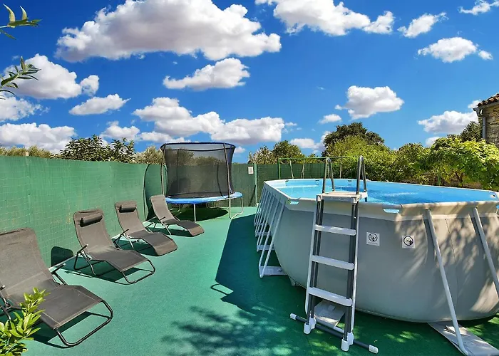 House Bruno 1735 펜션 Galižana